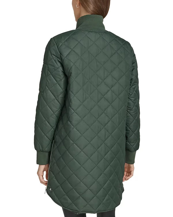 Stylish woven outerwear with quilted pattern in USA