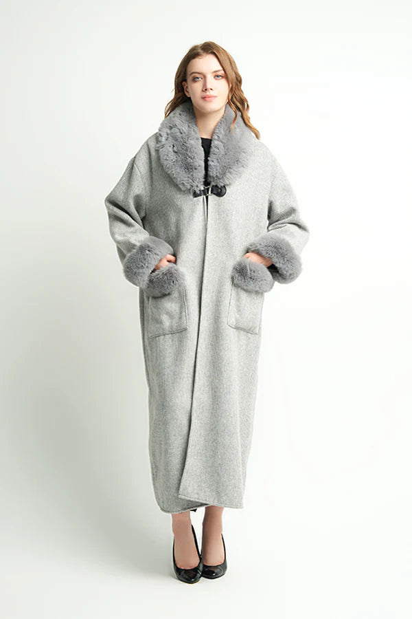 Tailored women long coat with classic fit in USA