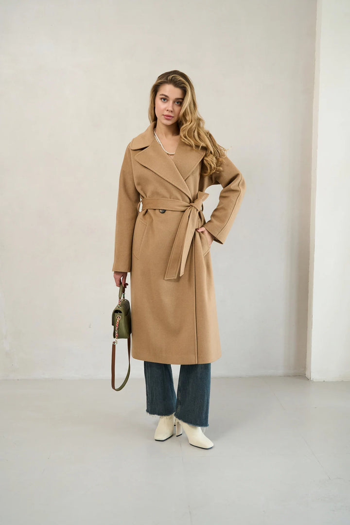 Luxurious camel cashmere coat for winter in USA