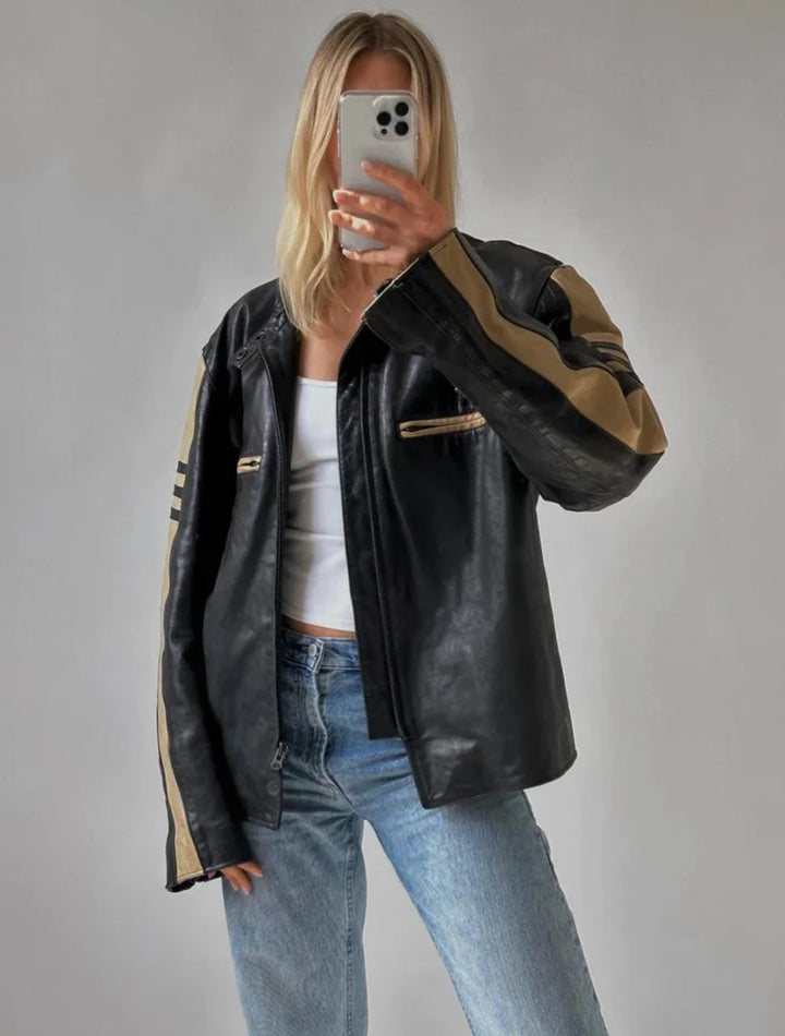 90s women’s vintage oversized straight leather jacket in USA
