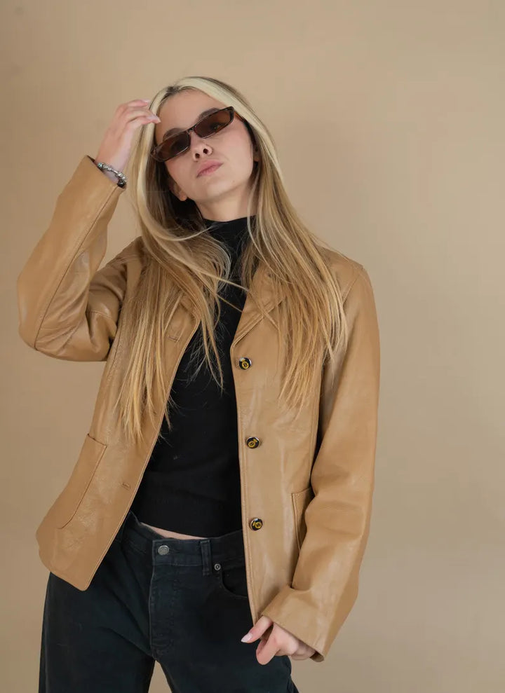 Classic 90s style medium-size vintage leather blazer in USA
