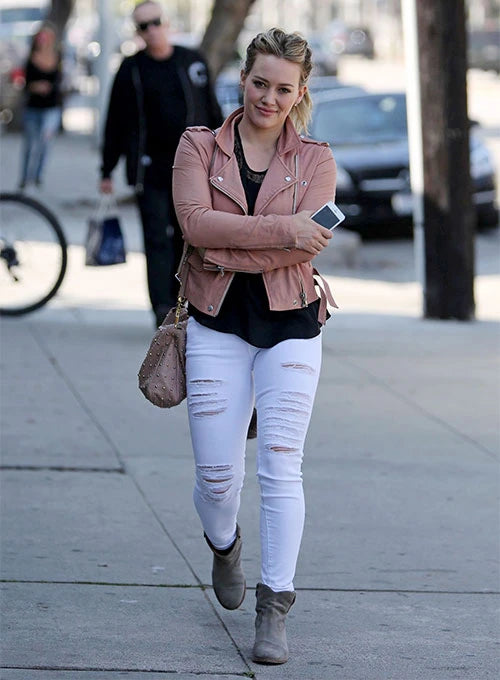 HILARY DUFF IN PINK BLAZER